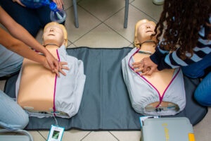 HUMANITAS UNIVERSITY A CATANIA: I LICEALI CON UNA CARTELLA CLINICA IN MANO